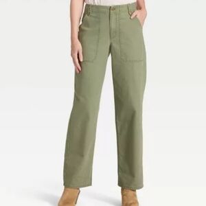 LEE Cargo Capri Light Olive Green Loose Fit Cargo Pants